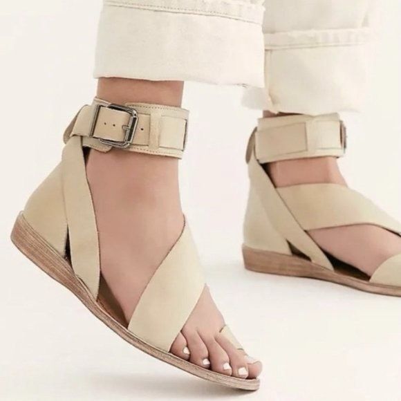 ✨Free People Vale Boot Sz 39 Sandals✨ - Picture 1 of 13